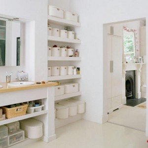 Bathroom Storage2